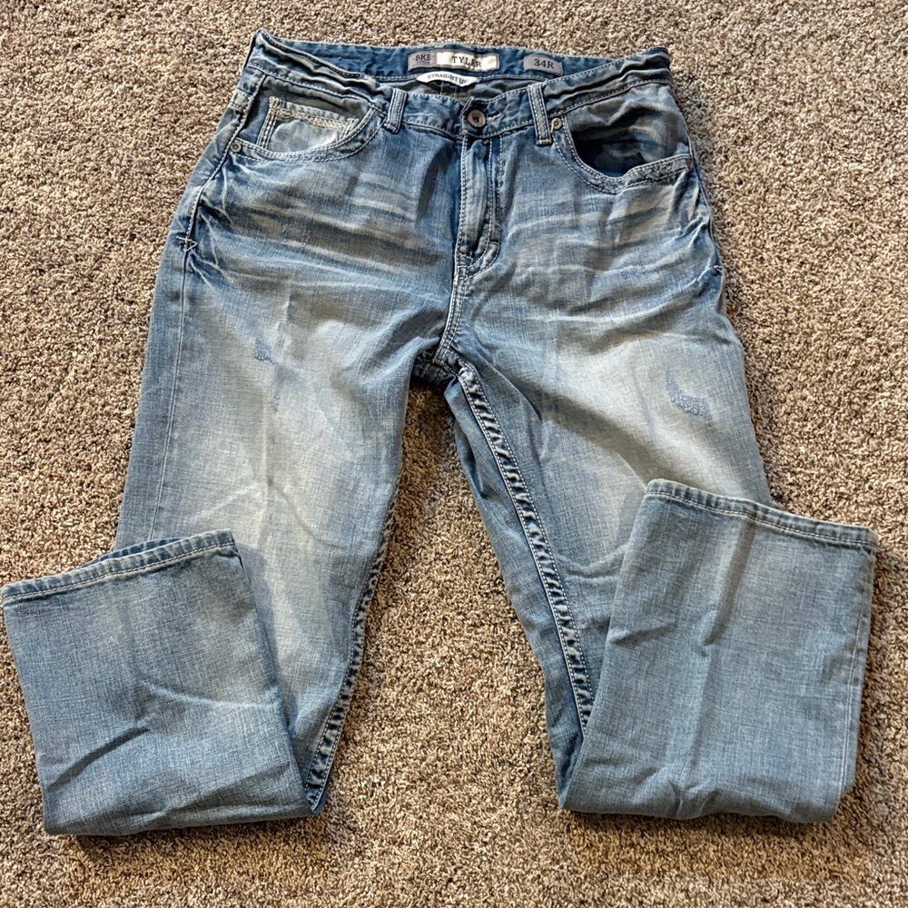 BKE Men's Tyler Straight Jeans in Faded Blue